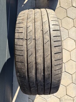 275/45 R21 a 315/40 R21 Kumho - 5