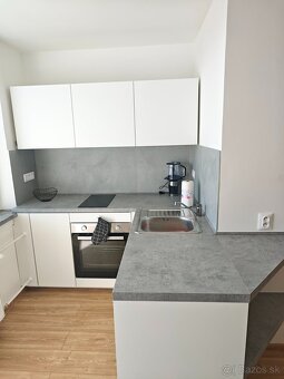 Prenajmem 1-izbový byt 35 m² Senec - 5