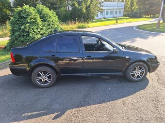 Predám Volkswagen Bora 2.0i - 5