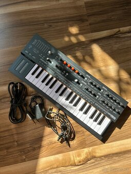 Arturia MiniFreak – hybridný syntetizátor + káble - 5