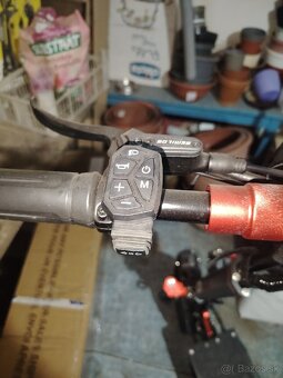 📌 Predám – Elektrická kolobežka iScooter iX8 - 5