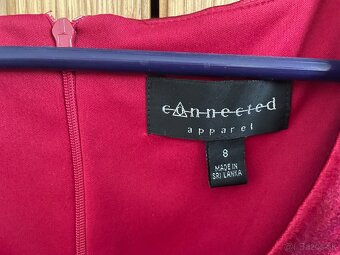 Značkové šaty Connected Appareal - 5