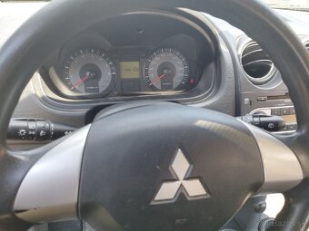 Mitsubishi Colt 1.1 2010 - 5