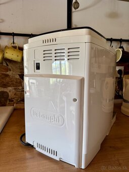 Plnoautomatický kávovar DeLonghi Magnifica S ECAM21.117.W - 5