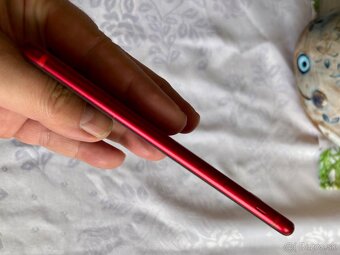 iPhone SE 2020 64 GB – červený (PRODUCT RED) – výborný stav - 5