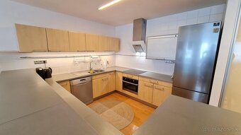 Veľkometrážny 4-izbový byt s parkovaním, Žilina - Záv - 5