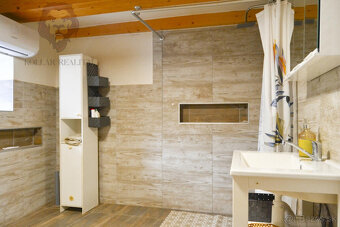 Zrekonštruovaná vidiecka chalupa / rodinný dom na predaj – L - 5