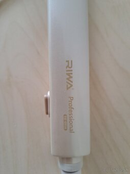 Žehlička na vlasy s parou RIWA Professional - 5