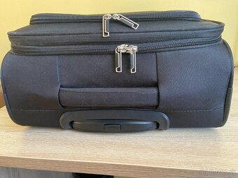 Malý cestovný kufor. - 5