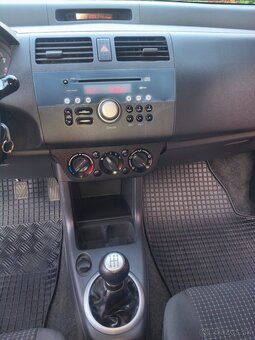 Suzuki Swift - 5