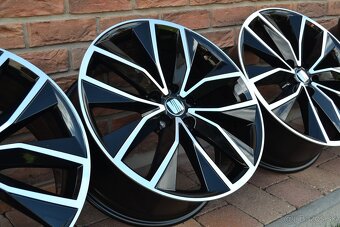 5x112 R19 Seat Terraco / Ateca original SEAT nove - 5