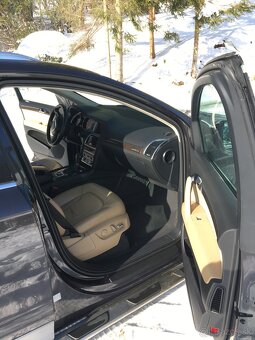 Predám Audi Q7 - 5
