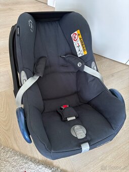 Vajíčko autosedačka Maxi Cosi Cabriofix Graphit 2020 - 5