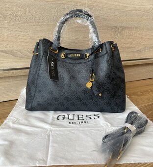 Kabelka Guess Emera 4G logo - 5