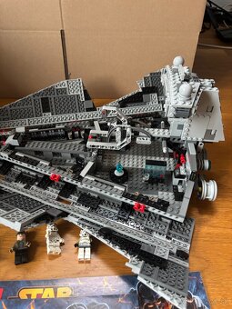 LEGO Star Wars 75055 - Imperial Star Destroyer - 5