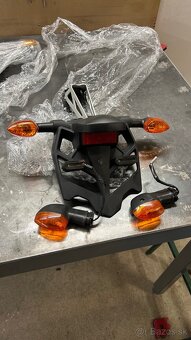 Yamaha R1 2012 vyfuky, drziak EČ - 5