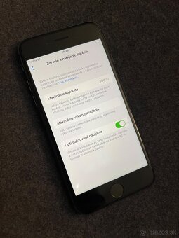 iPhone 8 64GB black - 100% batéria - 5