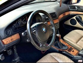 Rozpredám BMW E39 3.0 135kw combi rok 2000 - 5