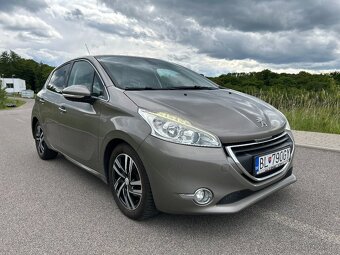 Peugeot Allure 208 1.6 - 5