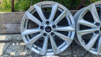 5x114,3 R17 --- RENAULT TRAFIC ... - 5