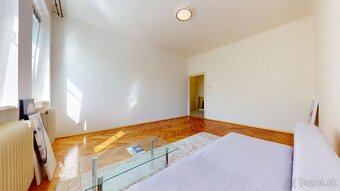 Staromestský 3i. byt 75m, Cukrová ul. vlastný parking v cene - 5