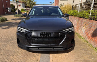 AUDI Čierne lesklé znaky - 5