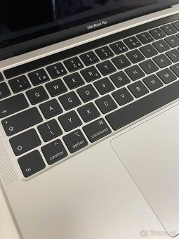 MacBook Pro 13" (2020 i7) - 5