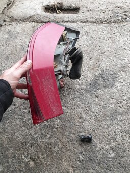 Skoda fabia 2 zadne svetlo - 5