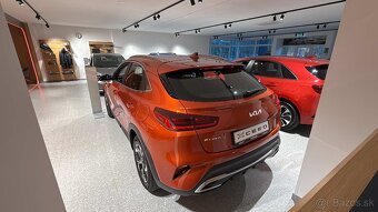 2025 KIA XCEED 1,5 T-Gdi, 103kW, najazdené 3200km - 5
