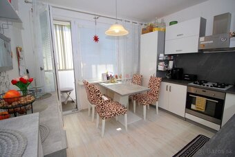 PREDAJ 3 izb BYT 74m2 s 2 balkónmi Bánovce n./B. - 5