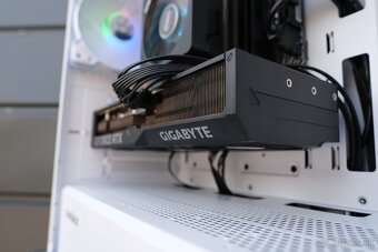 Herný PC, Ryzen 5 7600X, RTX 4070, 32GB RAM, SSD, 24m - 5