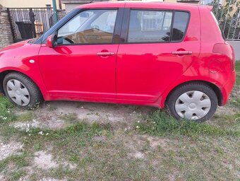 Suzuki Swift 1.3i 2007 rok  červena farba 4x2  4x4 - 5