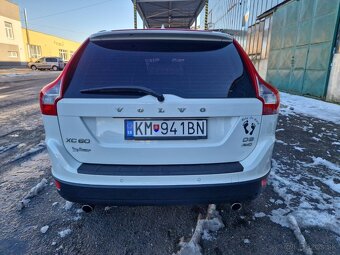 Predám Volvo XC60 2.4D AWD 120 KW manuál-6 r.v.2011 - 5