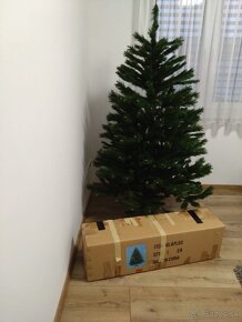 Vianočný stromček umelý+výzdoba - 5