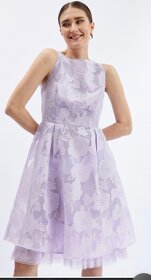 Svetlo fialové dámske šaty ORSAY - 5