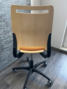 Ergonomická stolička XACT kancelárska drevená - 5