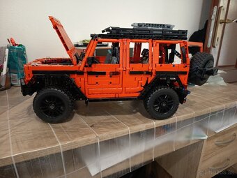 Lego technic Mercedes Benz g500 - 5