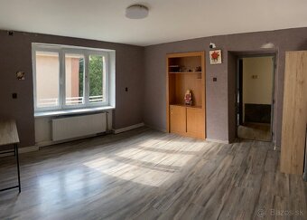 PREDAJ 3 IZB BYT NITRA- SPOJOVACIA UL., KALVÁRIA - 5