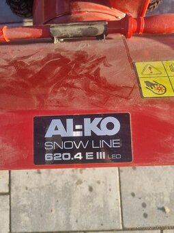 Predám snežnú frézu ALKO SNOw LINE 620,4 E III LED - 5