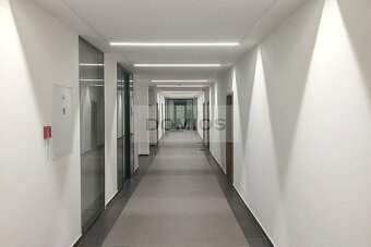 Klim. kancel. celok (252 m2, kuch., 4.p., 6k, parking, KE-J) - 5