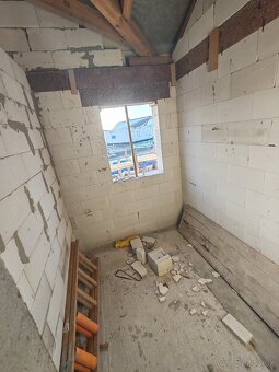 Dom, ktorý vzniká z remesla, precíznosti a 20 rokov skúsenos - 5