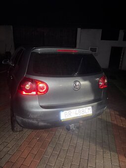 Predám Golf 5 2.0 TDi - 5