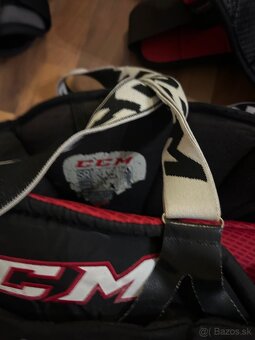 Hokejová výstroj CCM velkost L - 5