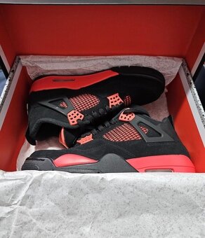 Jordan Retro 4 Military Red - 5