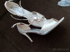 sandálky ecru vel.42 18 eur - 5
