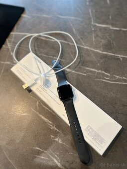 Apple Watch 5 series 40mm black - 5