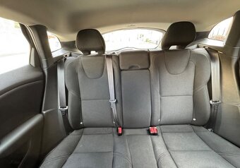 Volvo V40 2.0d - 5