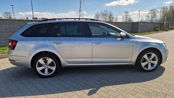 Škoda Octavia Combi Clever 1.6tdi 85kw DSG- top stav - 5