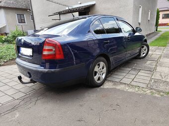 Skoda Octavia 1.6mpi 2011 - 5