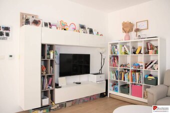 REB.sk Predaj 4 izbový dom.100 m2, pozemok 208 m2, Štúrova u - 5